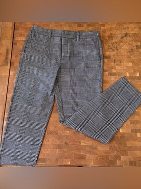 Lord & Taylor Women’s Plaid Dress Pants in Black and White